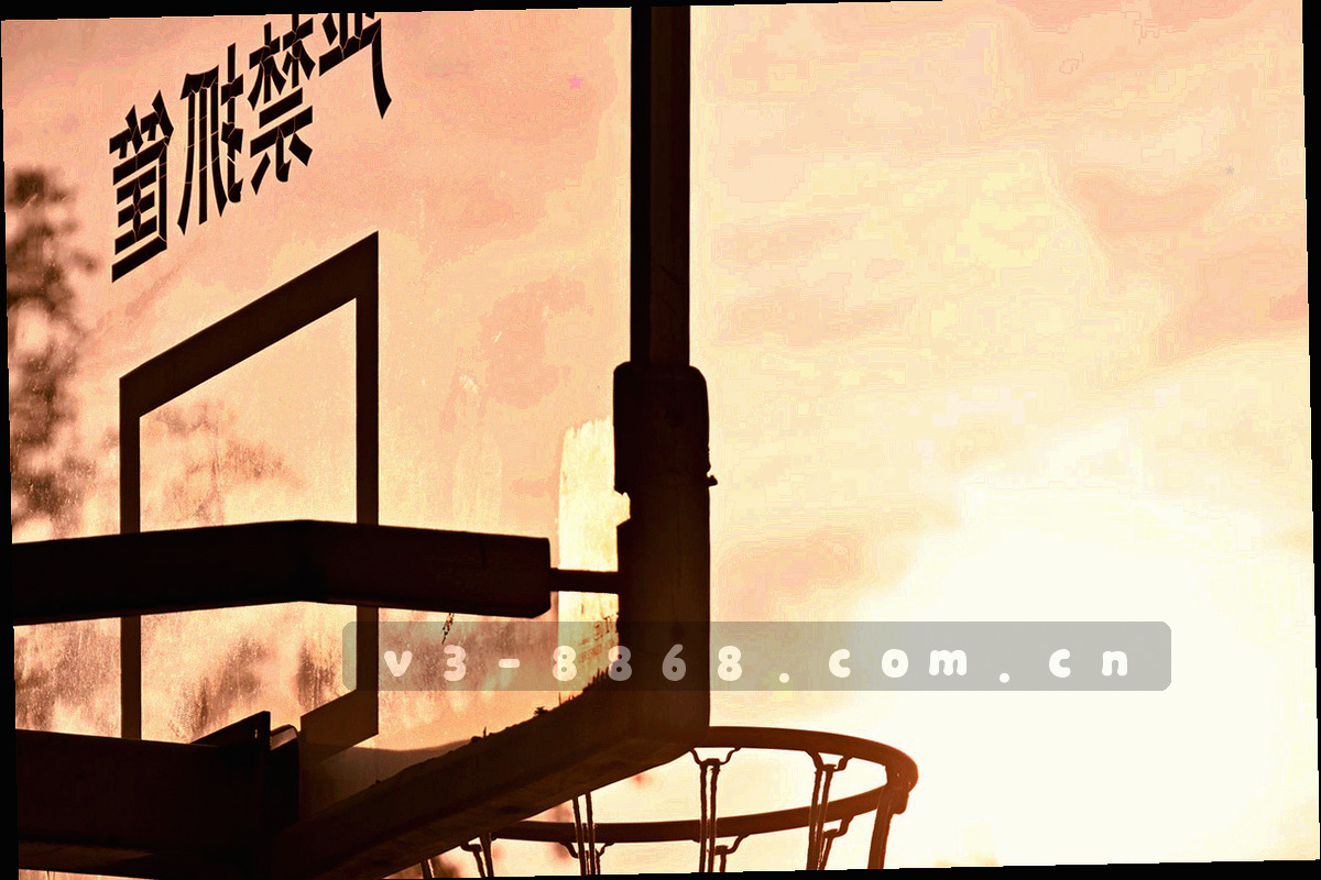 宽屏桌面环境下多窗口并排对照的使用场景，左侧是排名表格，右侧是规则条目正文，桌面整洁无杂乱走线